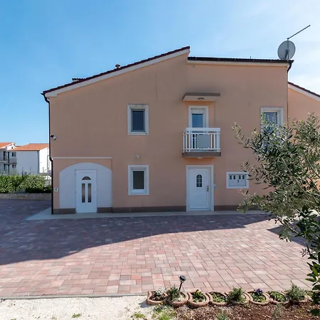 Nikaroni-2 By Interhome Trogir