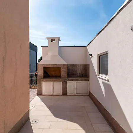 Nikaroni-2 By Interhome Trogir