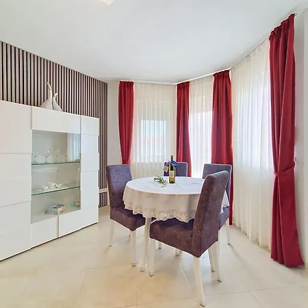 Nikaroni-2 By Interhome Appartement