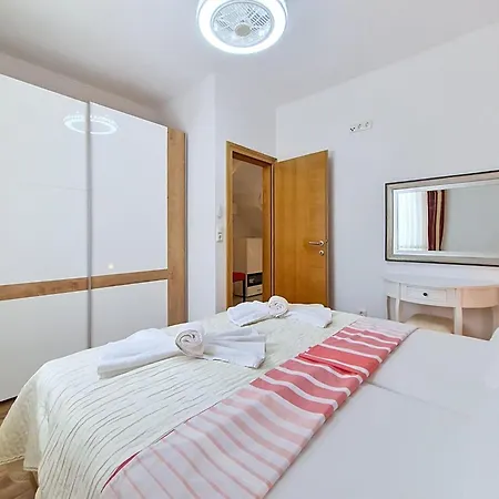 Nikaroni-2 By Interhome Appartement Trogir