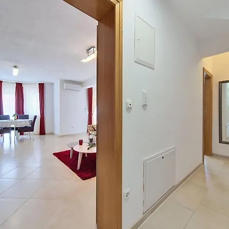 Nikaroni-2 By Interhome Appartement