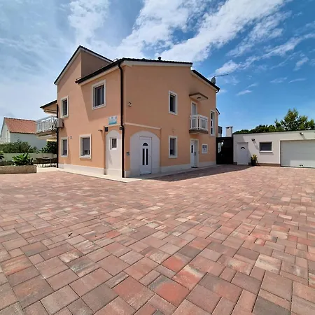 Nikaroni-2 By Interhome Trogir
