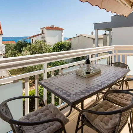 Nikaroni-2 By Interhome *